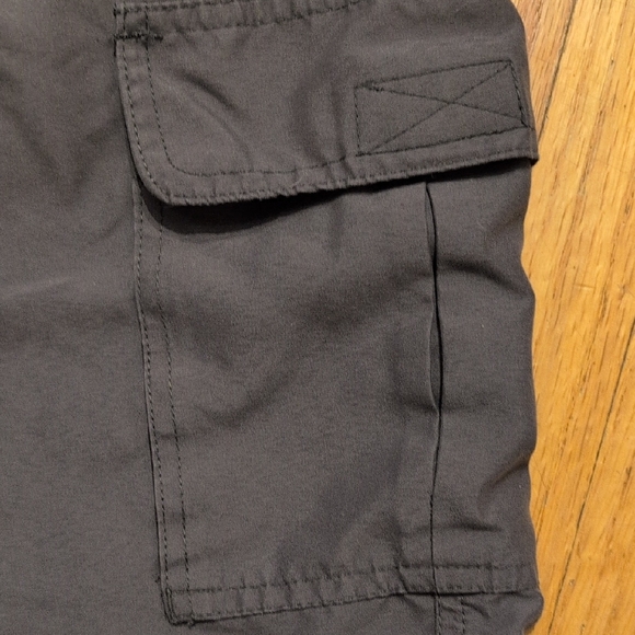Sonoma Dark Gray Cargo Shorts for Men - Picture 3 of 5